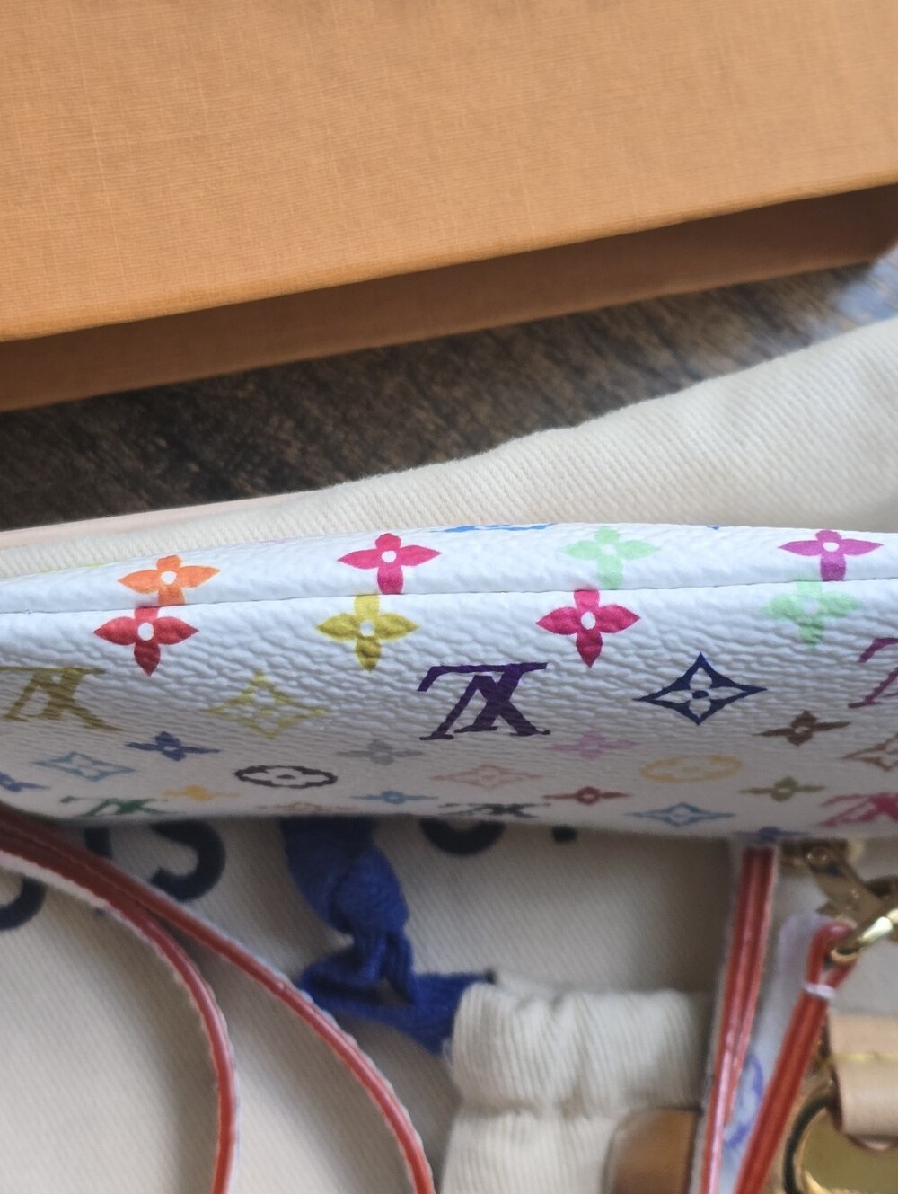 Louis Vuitton x Takashi Murakami Monogram Multicolore Phone Holder and Key Pouch - Picture 5 of 15